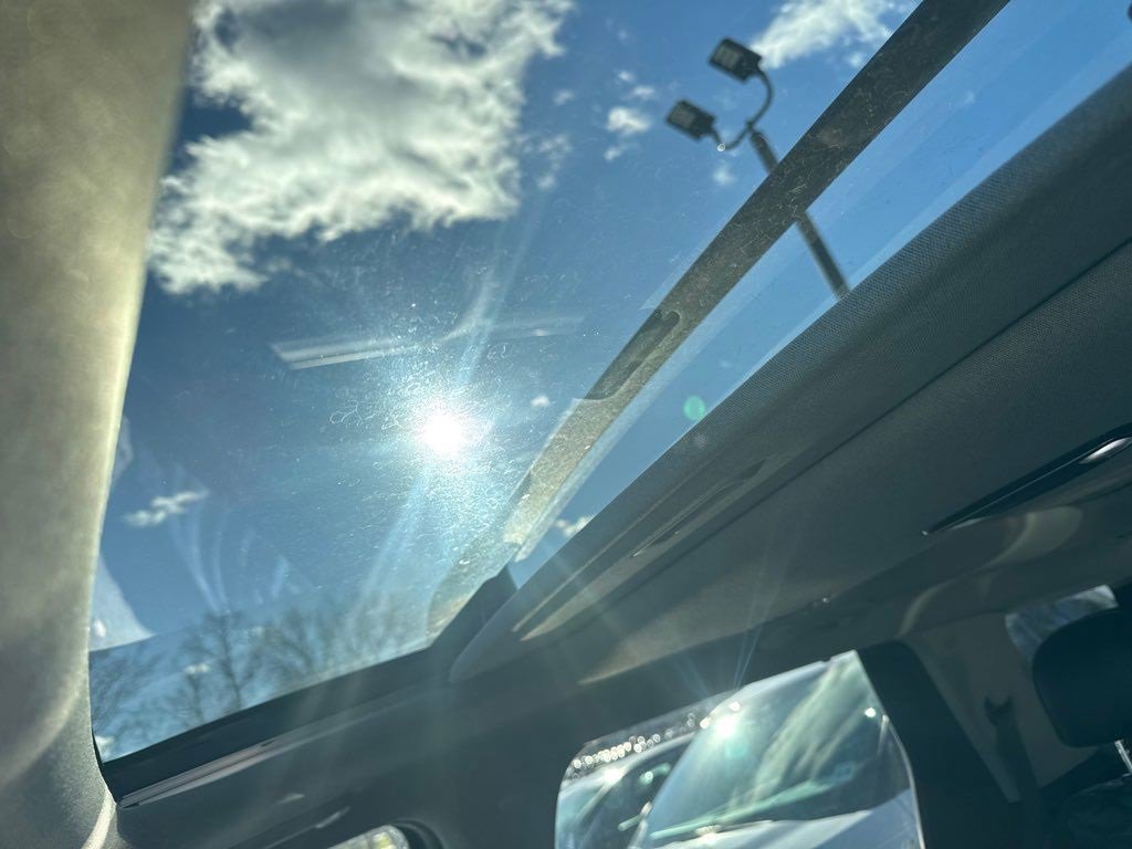 Used 2021 Hyundai Palisade Limited image 13