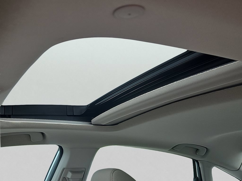 Certified 2023 Honda Accord EX image 15