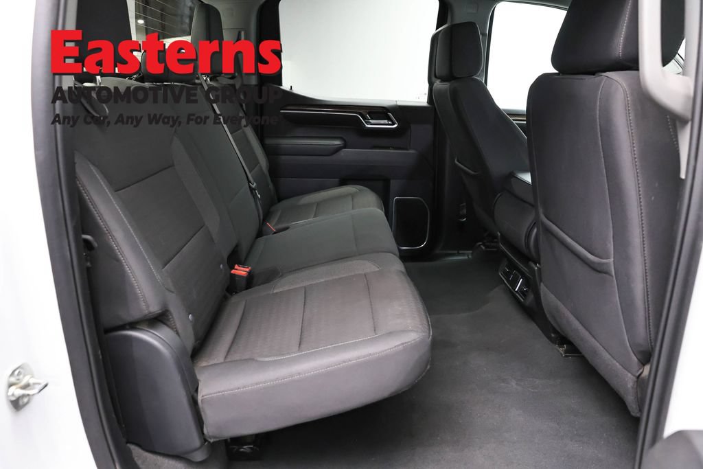 Used 2025 Chevrolet Silverado 1500 LT AWD/4WD image 24