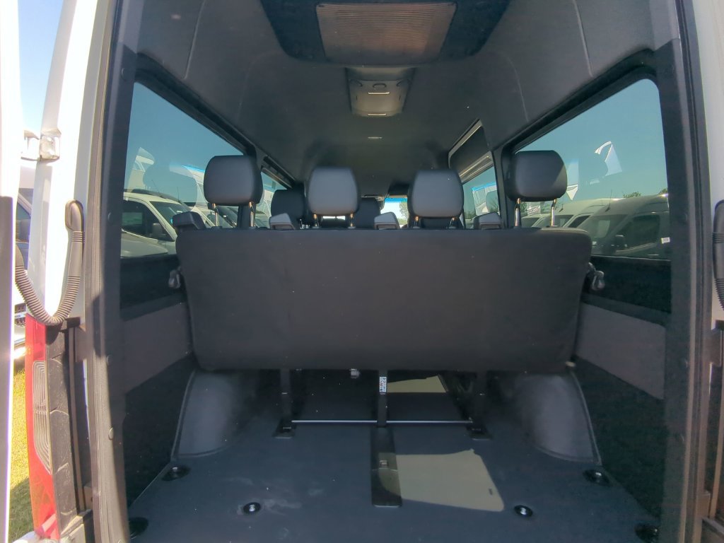 Used 2024 Mercedes-Benz Sprinter 2500 image 24
