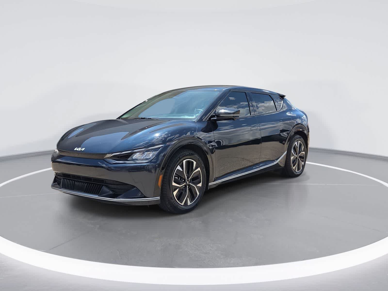 Used 2023 Kia EV6 Wind w/ Wind Technology Package AWD/4WD image 4