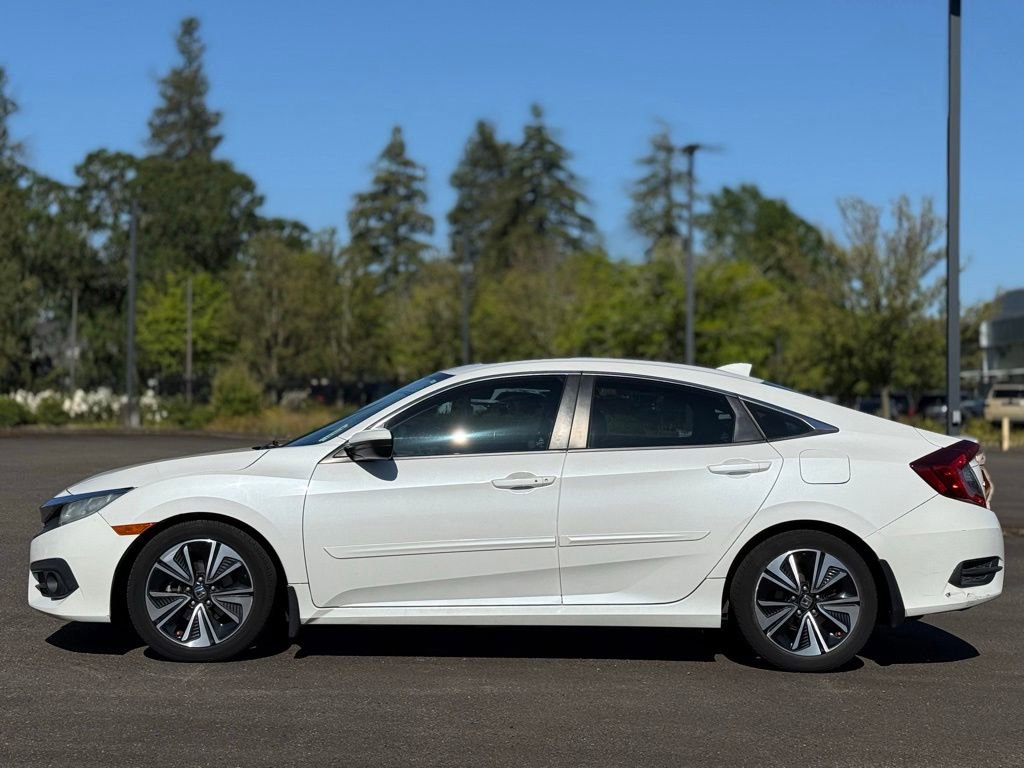Used 2016 Honda Civic EX-T image 2
