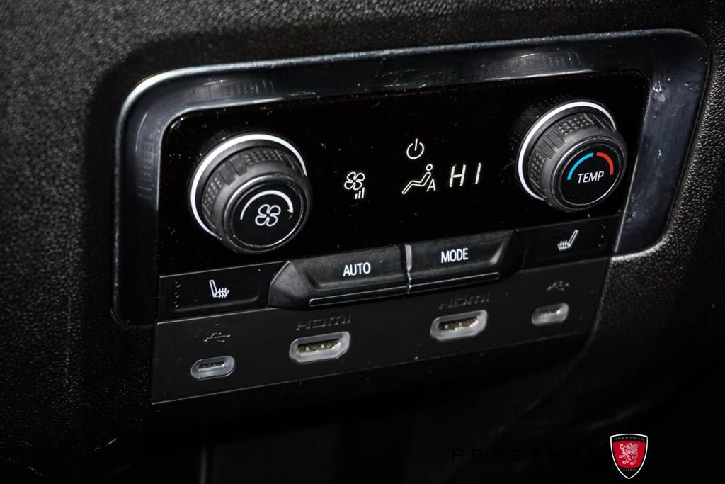 Used 2021 Chevrolet Suburban Premier image 40