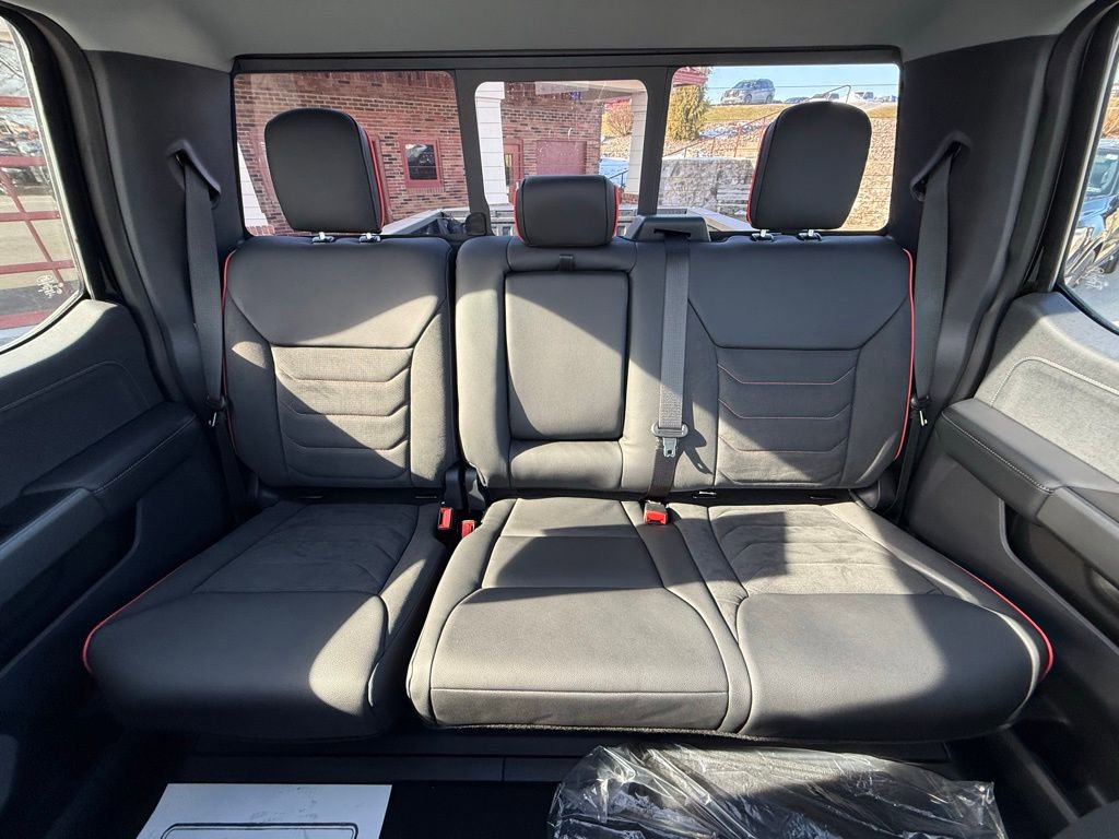 New 2025 Ford F250 Lariat w/ Lariat Ultimate Package image 32