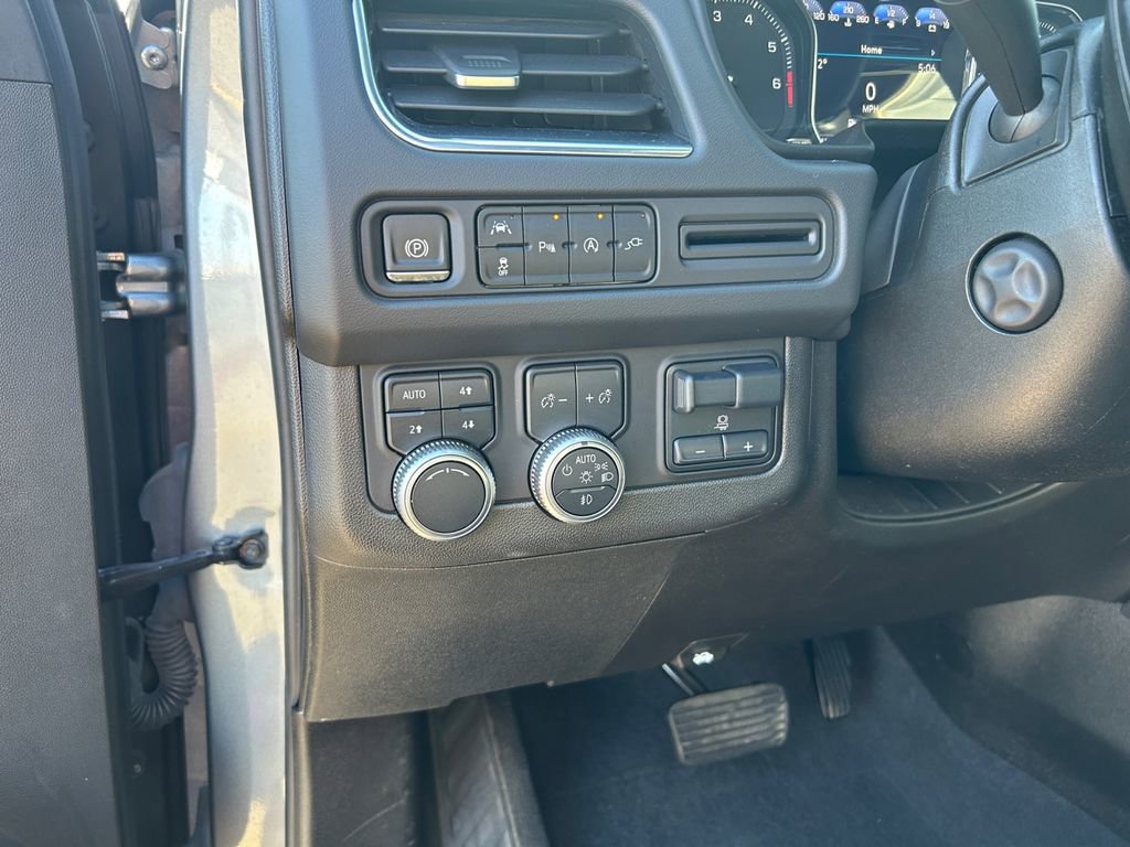 Used 2021 GMC Yukon SLT w/ SLT Luxury Plus Package image 21