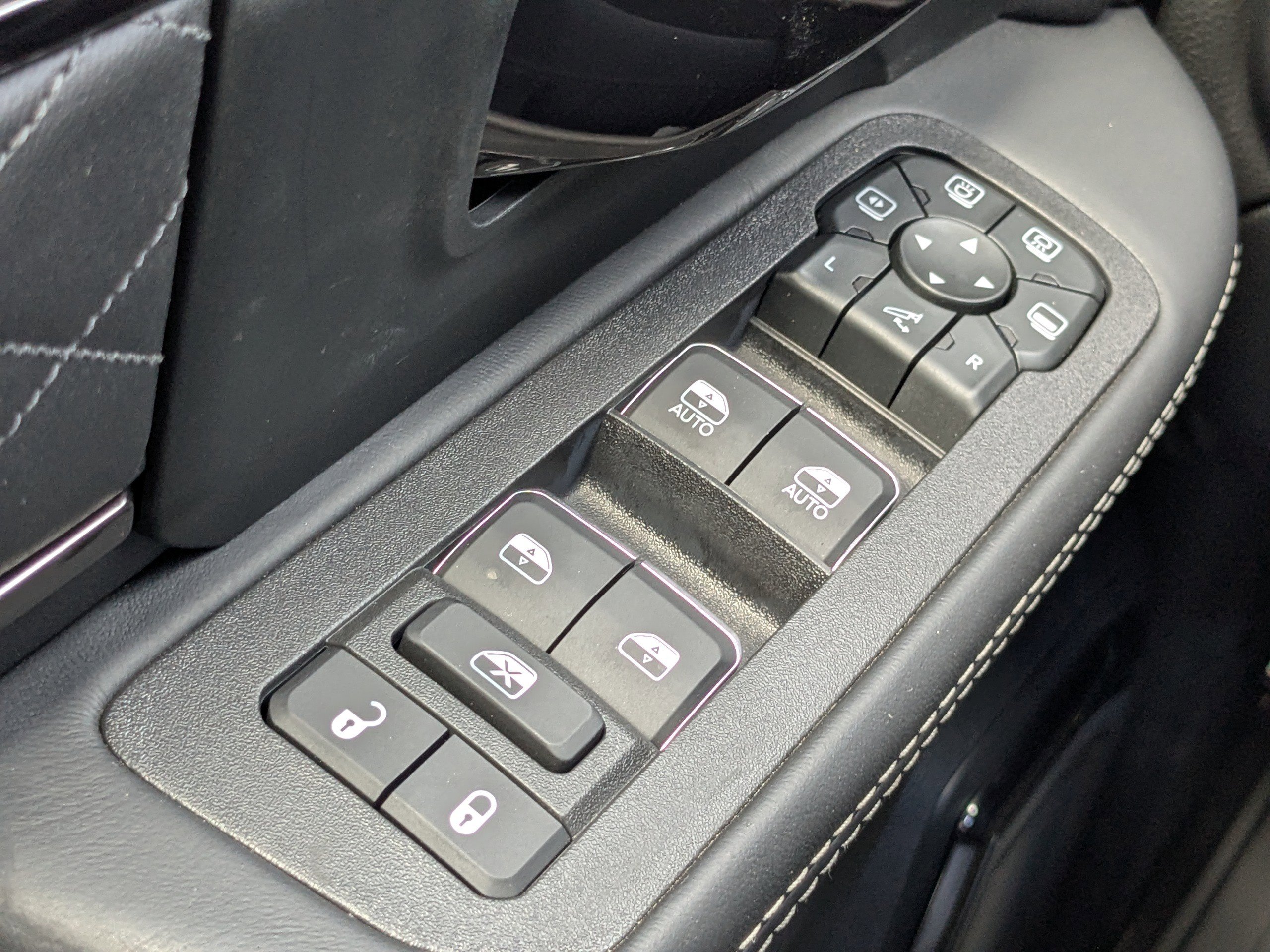 New 2026 RAM 2500 Limited image 24