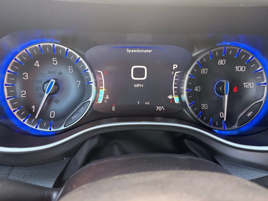 New 2026 Chrysler Pacifica Select FWD image 18