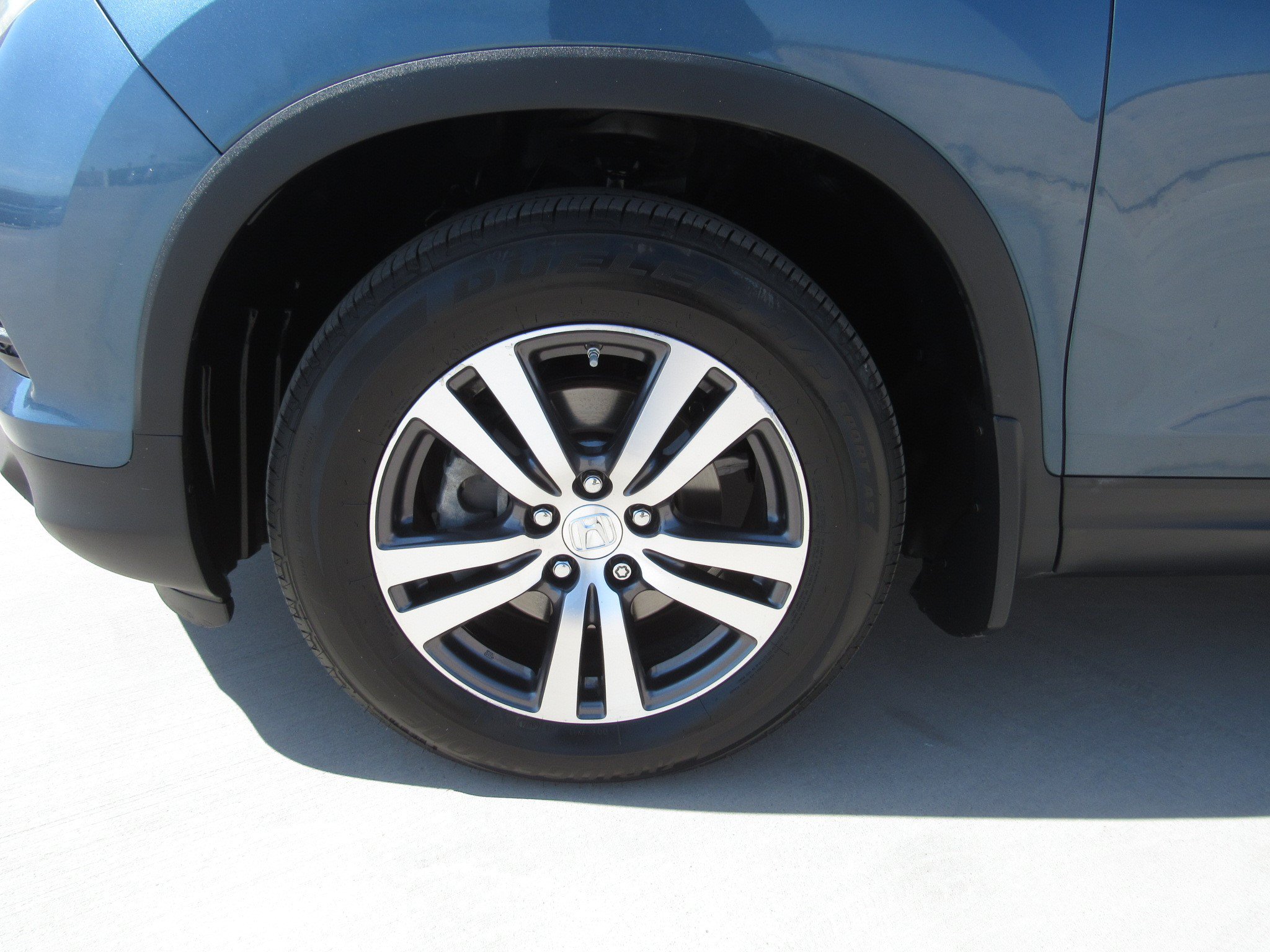 Used 2017 Honda Pilot EX image 4