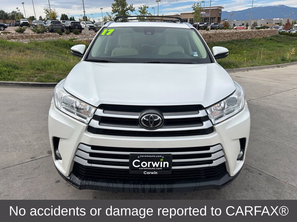 Used 2017 Toyota Highlander XLE AWD/4WD image 2