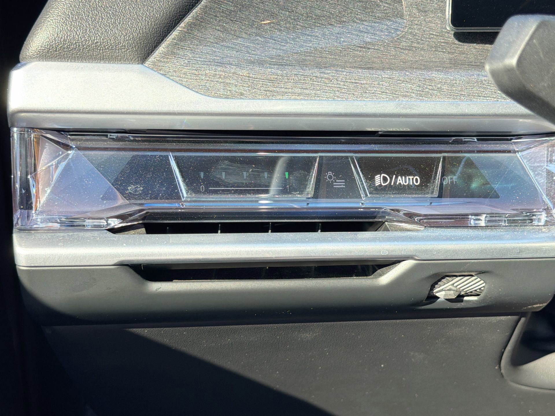 Certified 2024 BMW 740i image 37