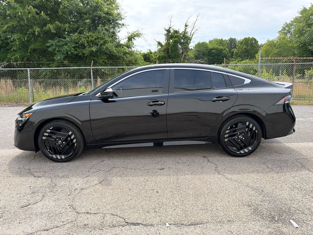 Used 2026 Nissan Sentra SR w/ Floor Mat Package FWD image 5