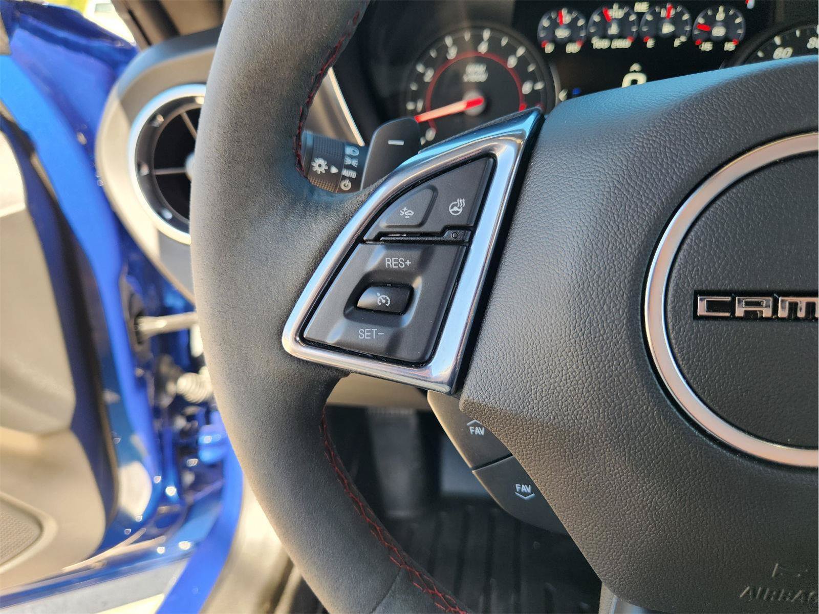 Certified 2024 Chevrolet Camaro ZL1 RWD image 28