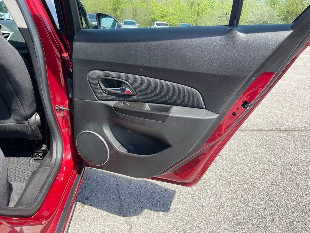 Used 2014 Chevrolet Cruze LT w/ All-Star Edition FWD image 18