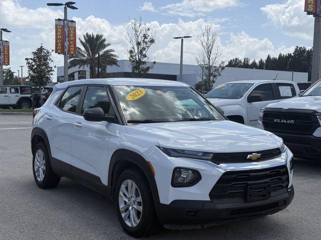 Used 2023 Chevrolet TrailBlazer LS AWD/4WD image 4