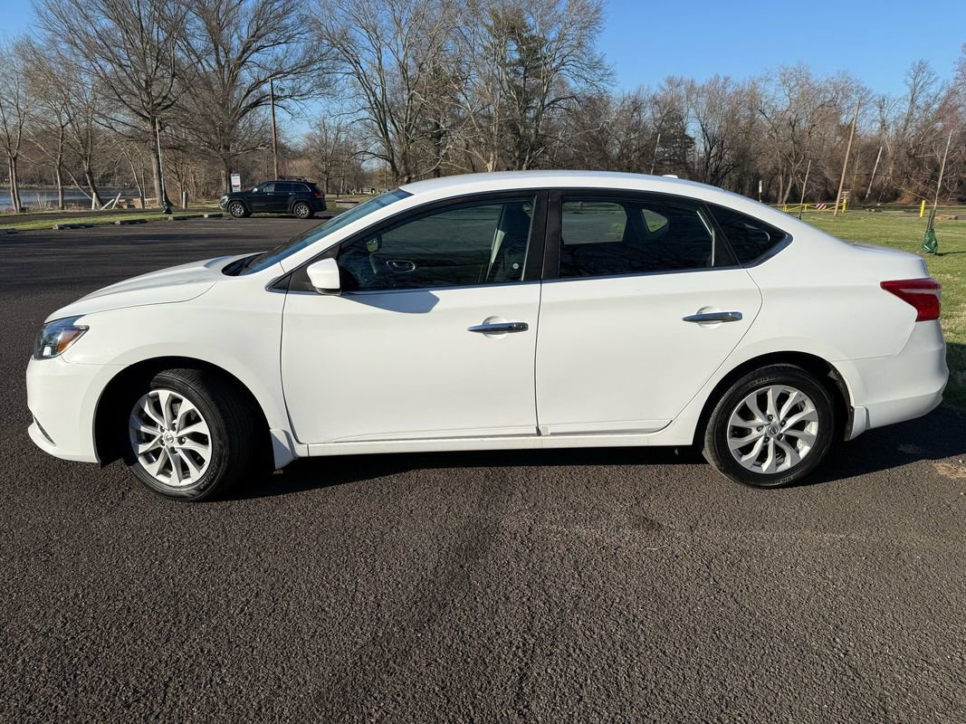 Used 2019 Nissan Sentra SV w/ Exterior Package image 2
