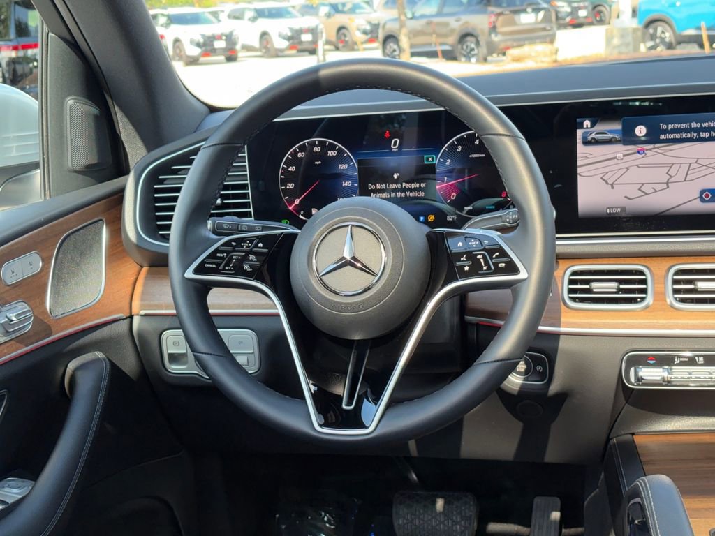 Used 2025 Mercedes-Benz GLE 450 4MATIC w/ Winter Package image 26