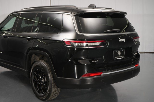 Used 2025 Jeep Grand Cherokee L Limited w/ Luxury Tech Group II AWD/4WD image 25