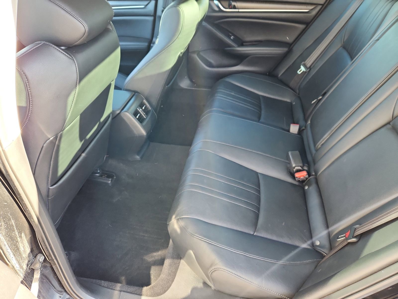 Used 2019 Honda Accord EX-L image 11