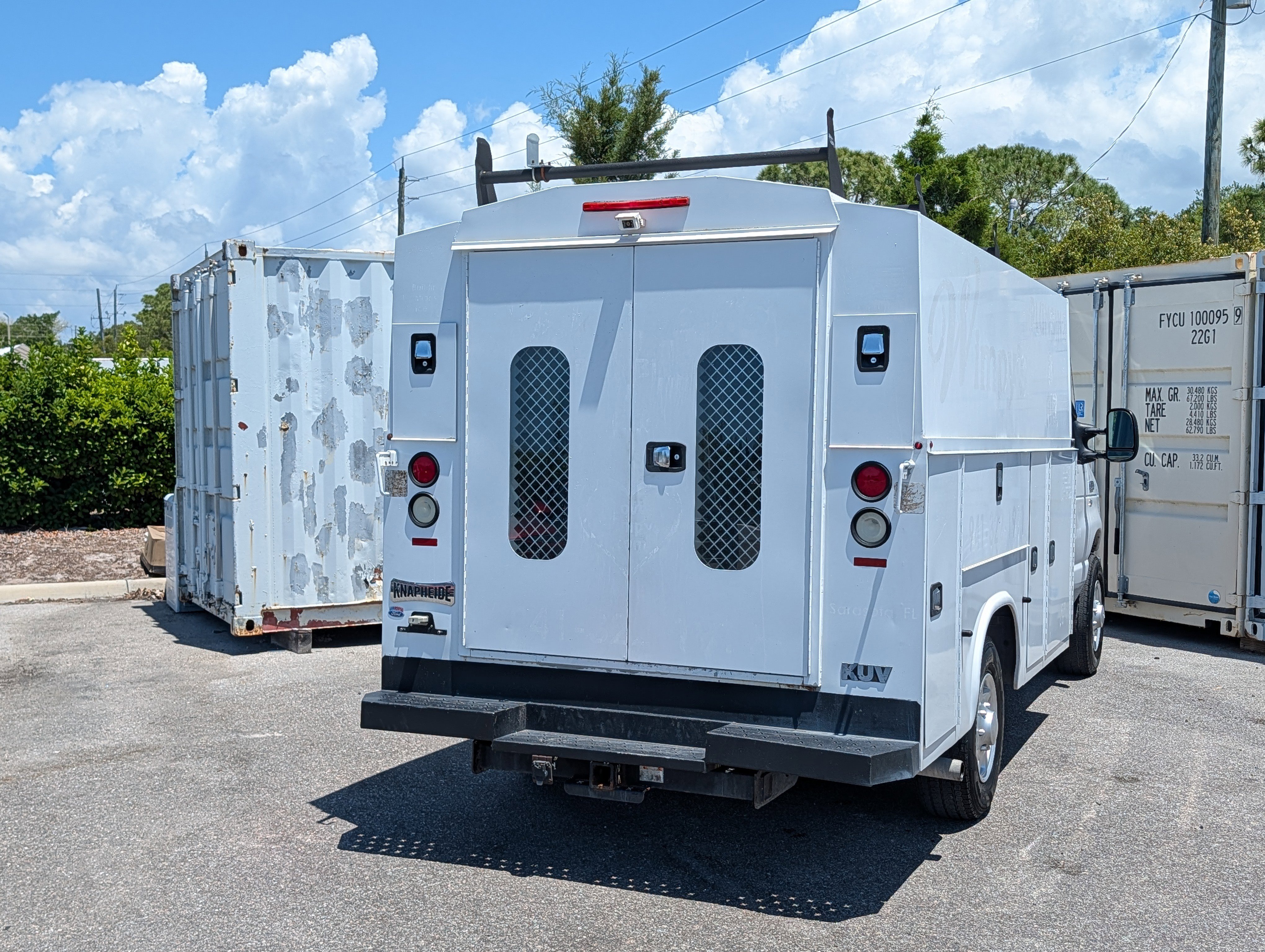 Used 2017 Ford E-350 and Econoline 350 Super Duty w/ Power Windows & Locks Group RWD image 4