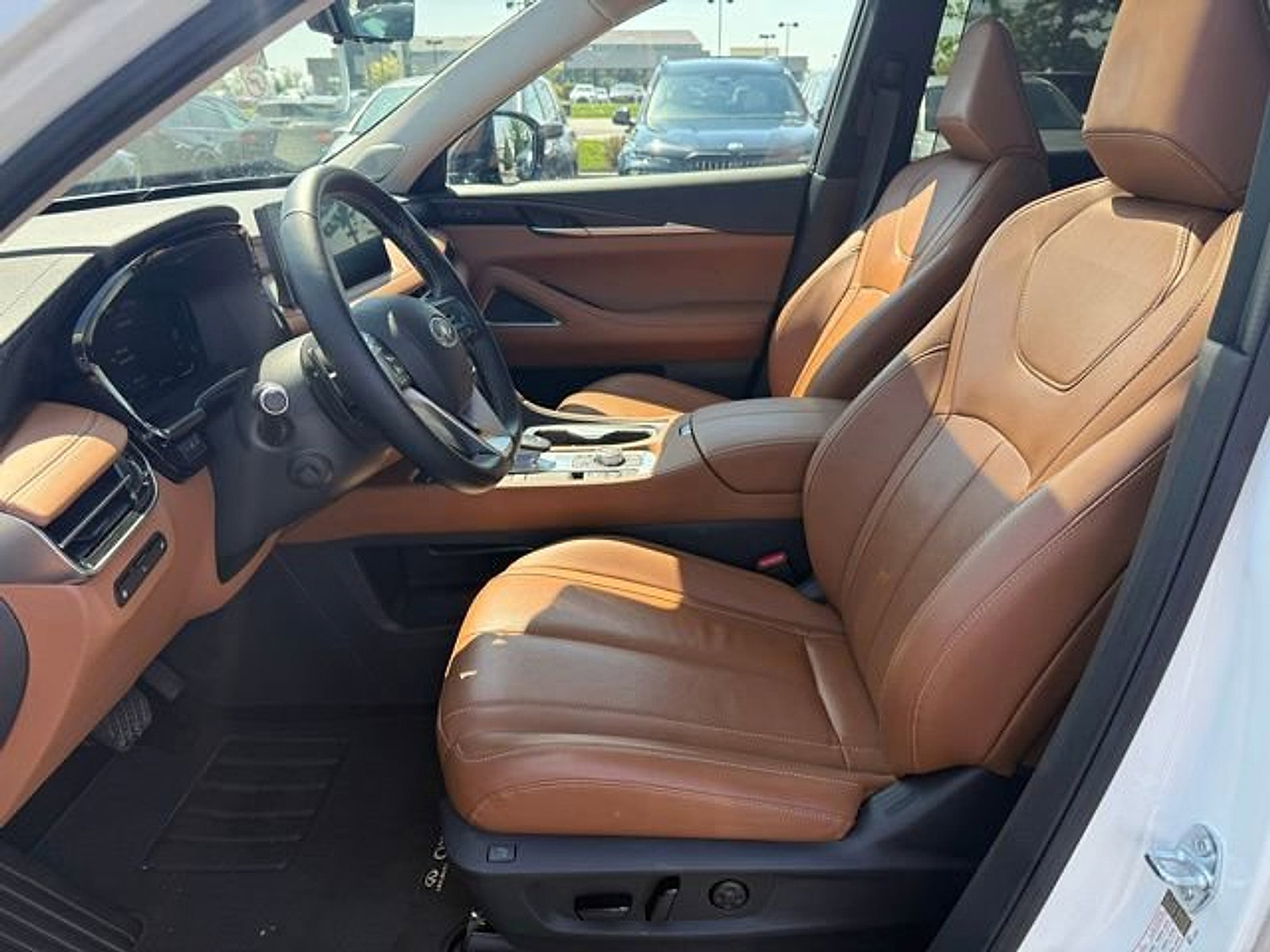 Certified 2025 INFINITI QX60 Sensory w/ Vision Package AWD/4WD image 14