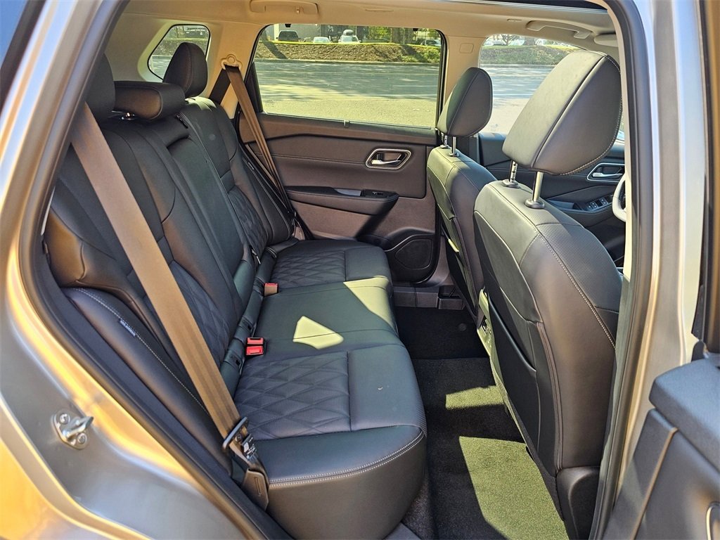 New 2026 Nissan Rogue Platinum image 26