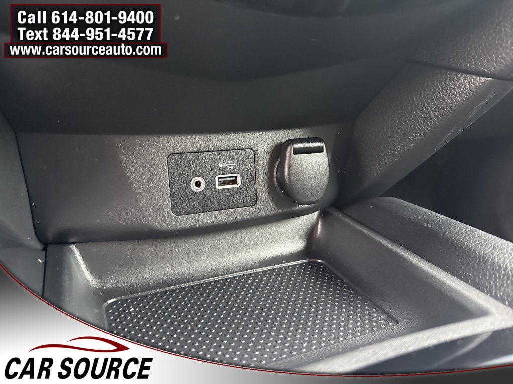 Used 2018 Nissan Rogue SV w/ Premium Package image 30