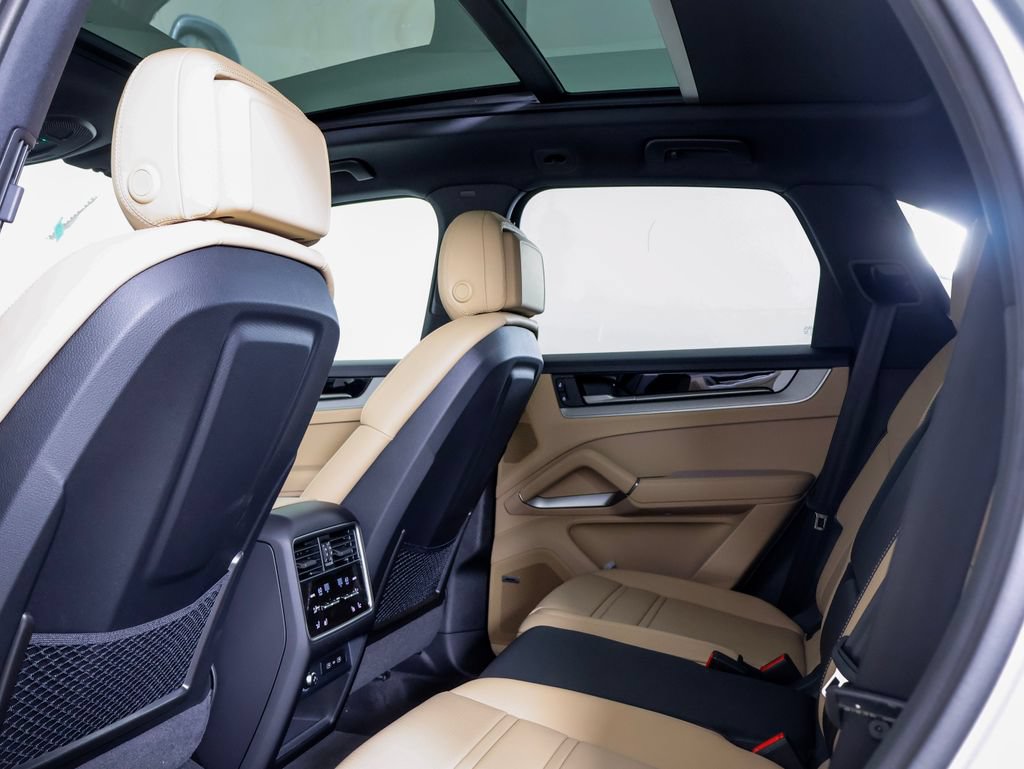 New 2026 Porsche Cayenne AWD/4WD image 10