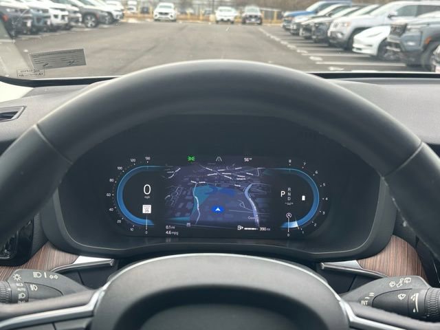 Used 2022 Volvo XC60 B5 Momentum w/ Climate Package image 22