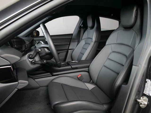 New 2025 Porsche Taycan image 5