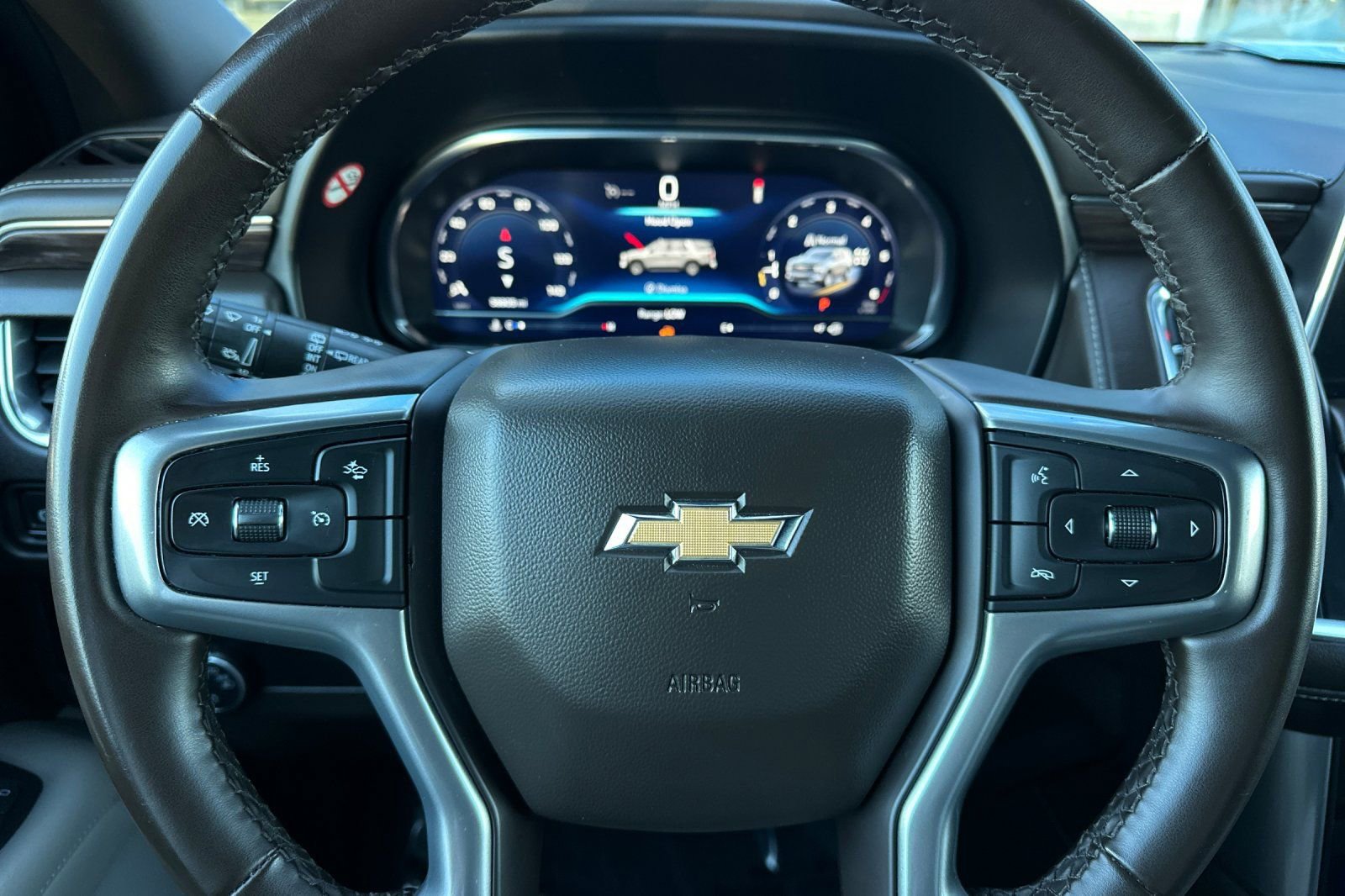 Used 2024 Chevrolet Suburban LT image 33