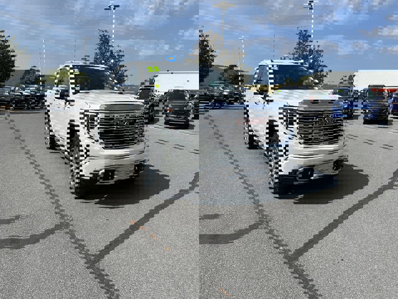 Used 2023 GMC Sierra 1500 Denali w/ Technology Package image 1