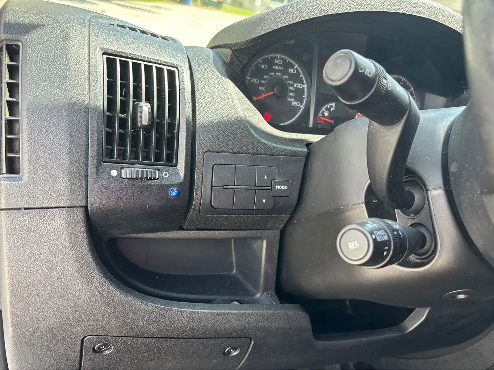 Used 2018 RAM ProMaster 2500 FWD image 15
