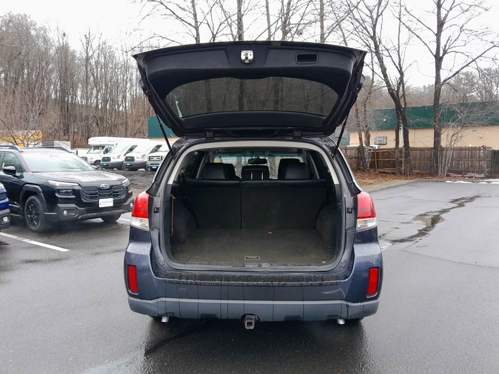Used 2013 Subaru Outback 3.6R Limited image 33