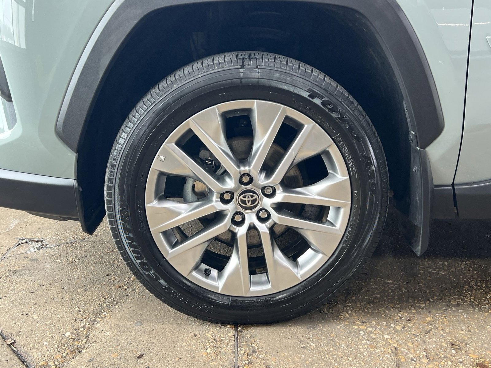 Used 2023 Toyota RAV4 XLE Premium image 12