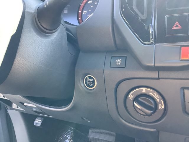 Used 2025 Nissan Frontier PRO-4X AWD/4WD image 16