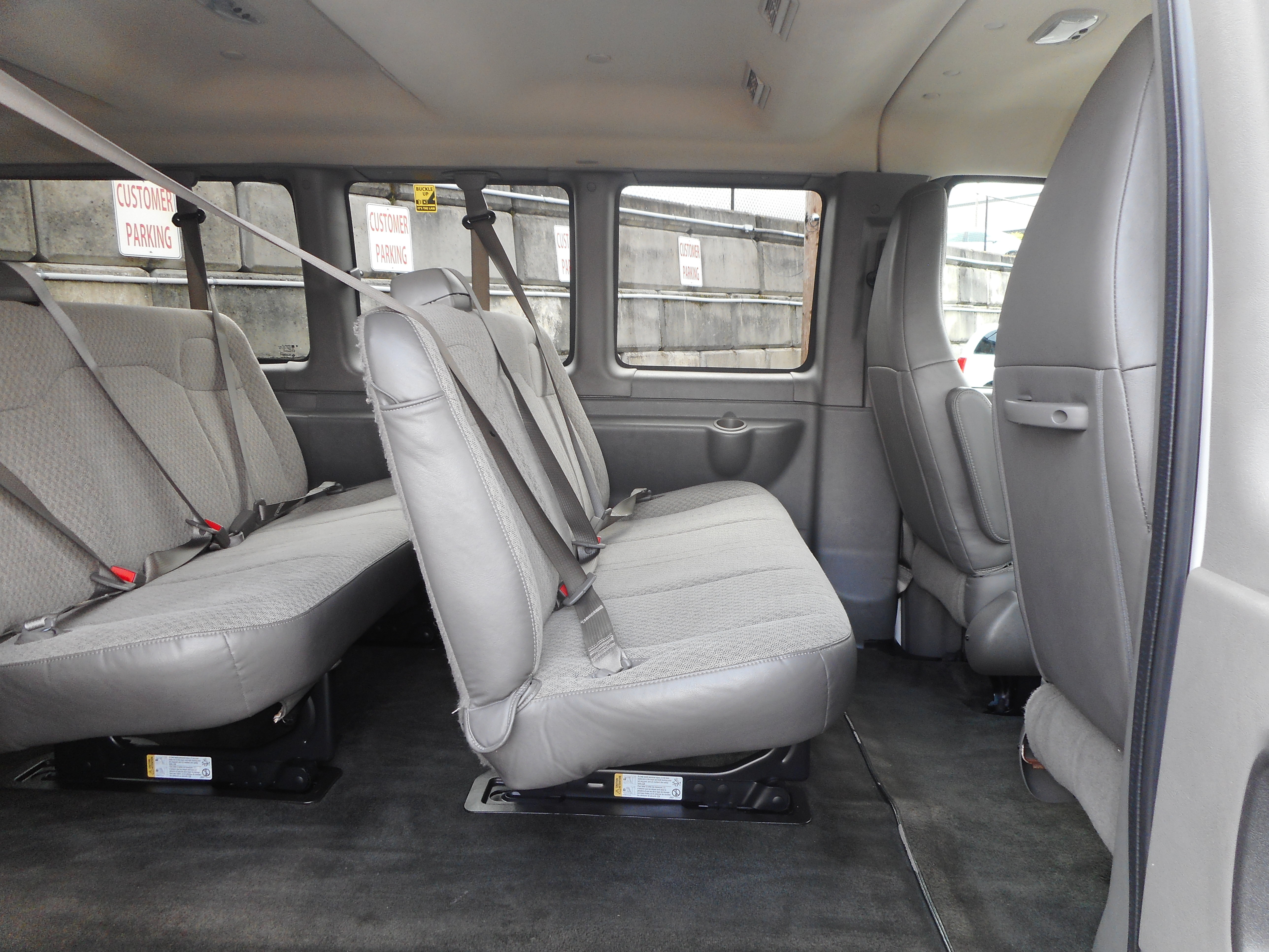 Used 2016 Chevrolet Express 3500 LT w/ LT Preferred Equipment Group RWD image 20