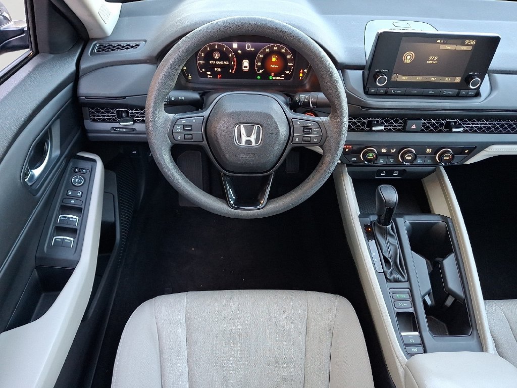 Used 2023 Honda Accord EX image 12