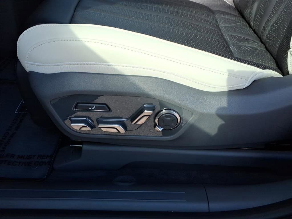New 2026 Kia EV9 GT-Line AWD/4WD image 15