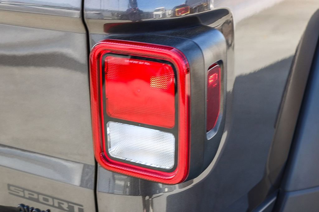 Used 2020 Jeep Gladiator Sport w/ Quick Order Package 24S AWD/4WD image 10