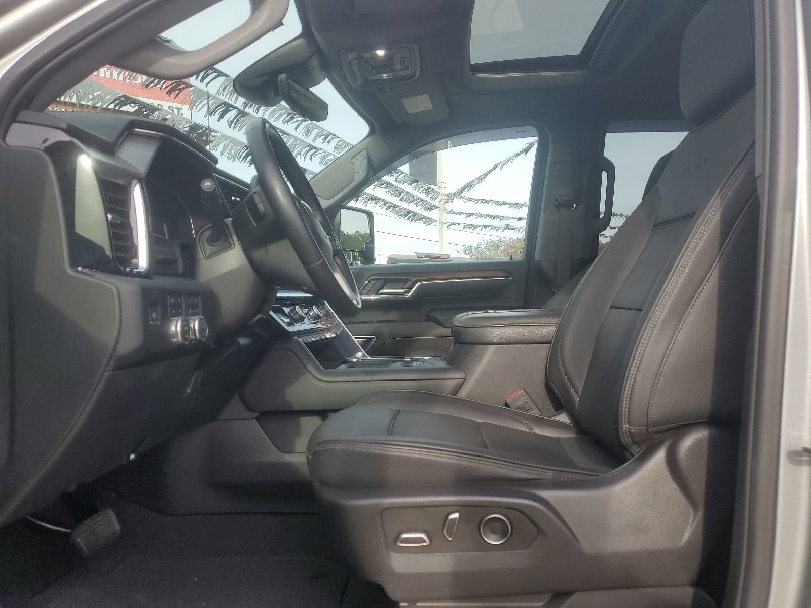 Certified 2024 GMC Sierra 2500 Denali w/ Denali Reserve Package image 9