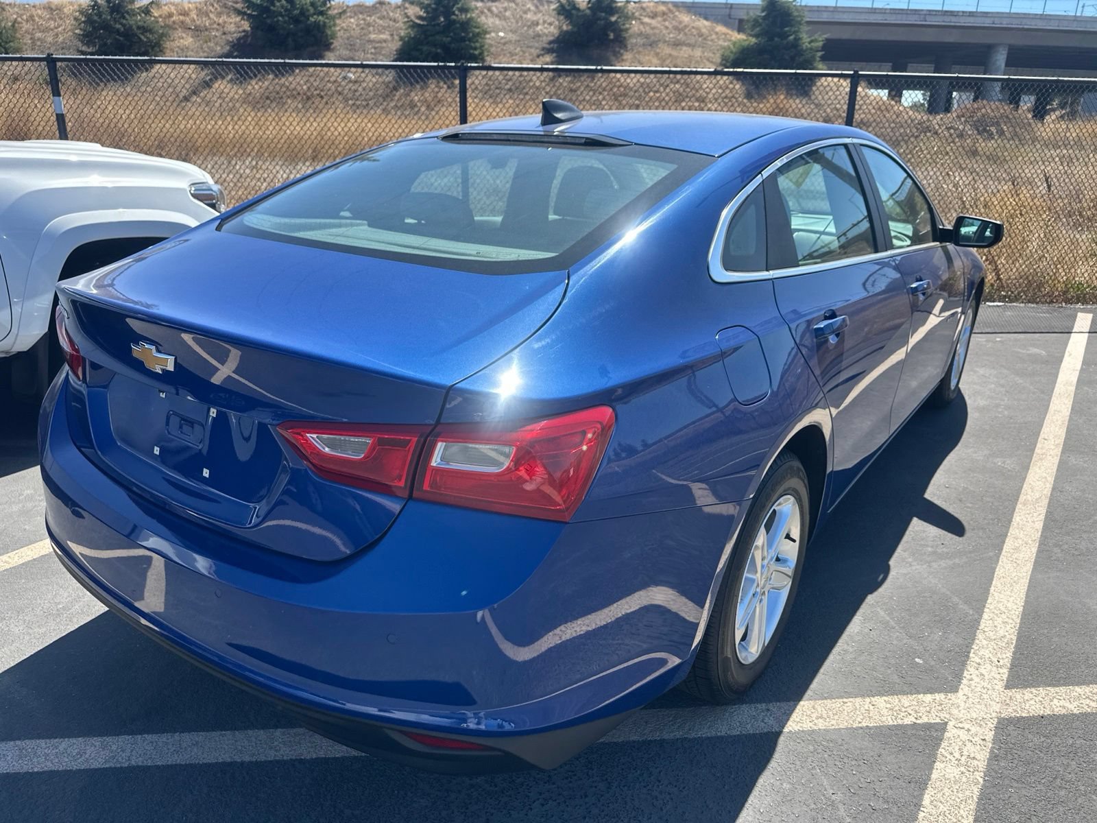 Used 2023 Chevrolet Malibu LS w/ Driver Confidence Package FWD image 4