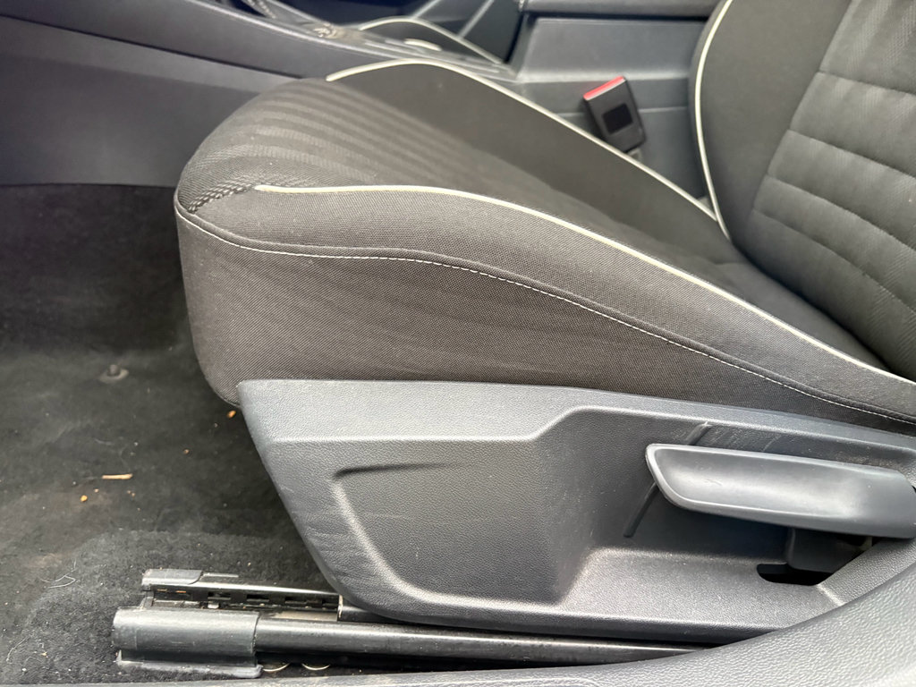 Used 2024 Volkswagen Jetta Sport FWD image 23