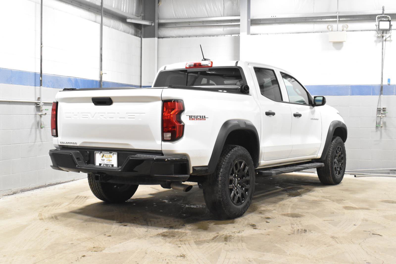 Used 2024 Chevrolet Colorado Trail Boss w/ Advanced Trailering Package image 24