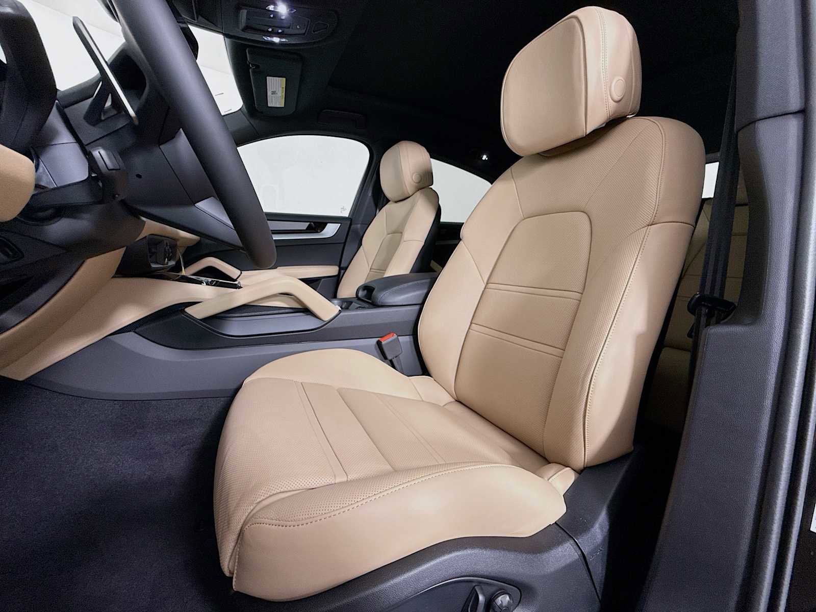 New 2026 Porsche Cayenne image 5