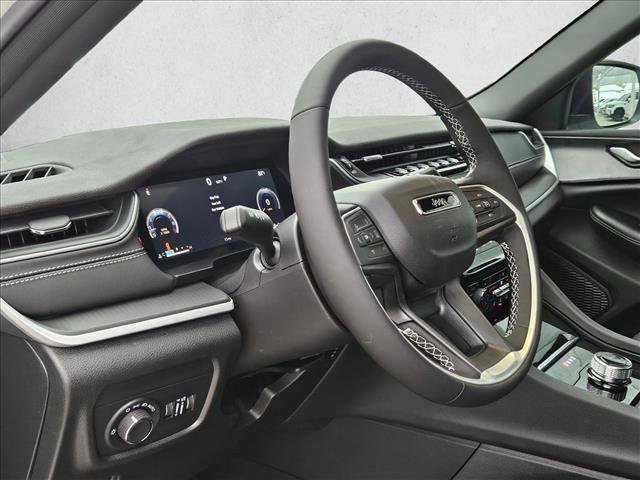 New 2026 Jeep Grand Cherokee Laredo X RWD image 3