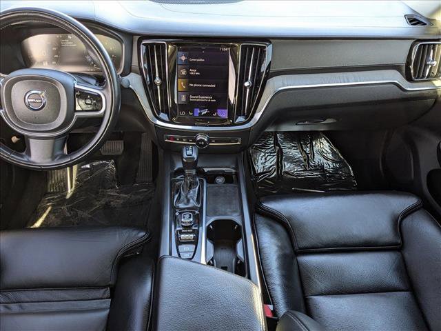 Used 2021 Volvo S60 T5 Inscription image 19
