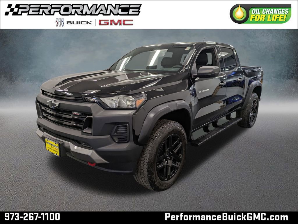 Used 2024 Chevrolet Colorado Trail Boss w/ Advanced Trailering Package AWD/4WD image 1