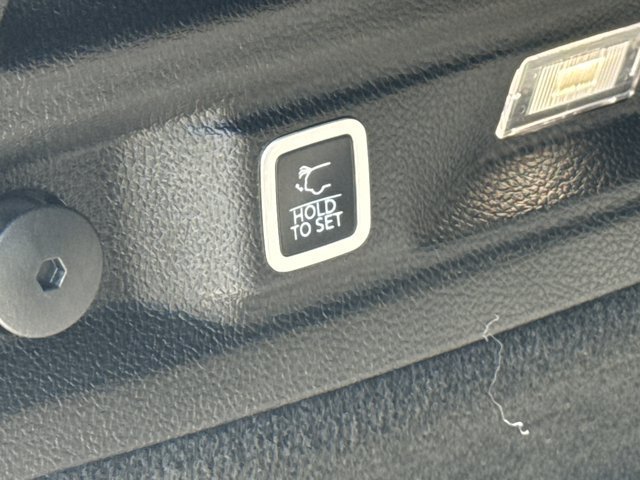 Certified 2025 Jeep Grand Cherokee L Summit AWD/4WD image 23