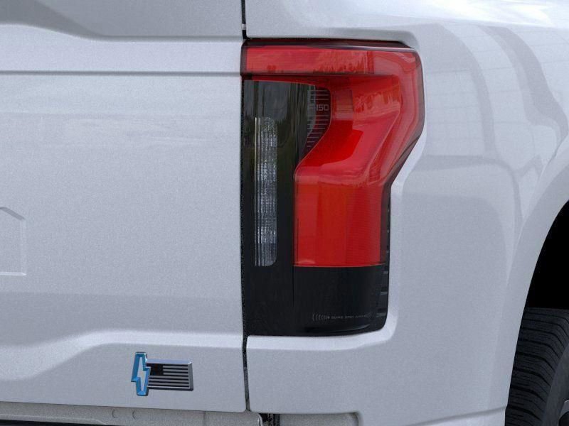 New 2025 Ford F150 Lightning Flash AWD/4WD image 22