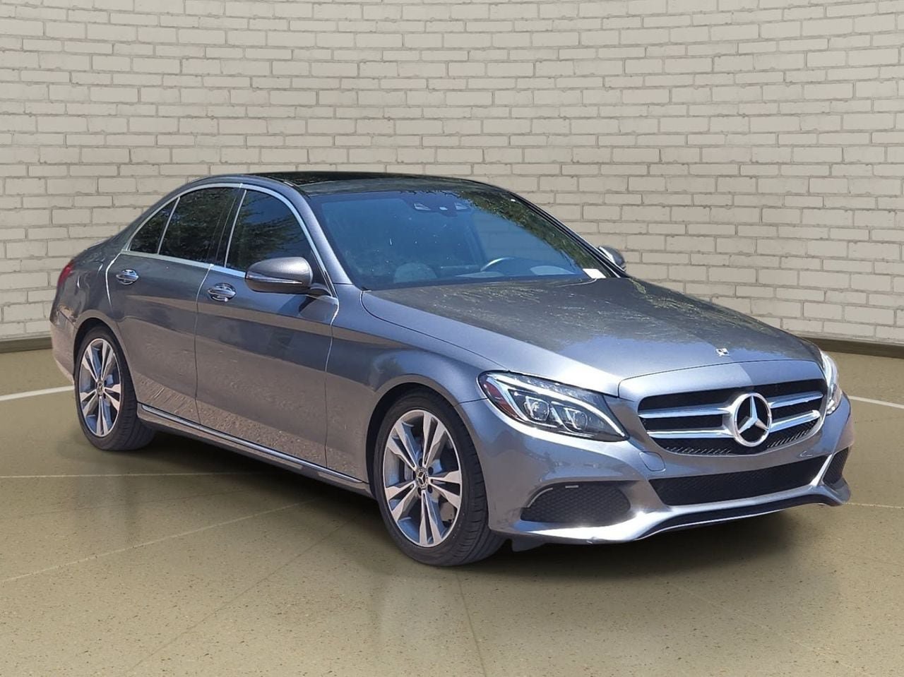 Used 2018 Mercedes-Benz C 300 Sedan image 3